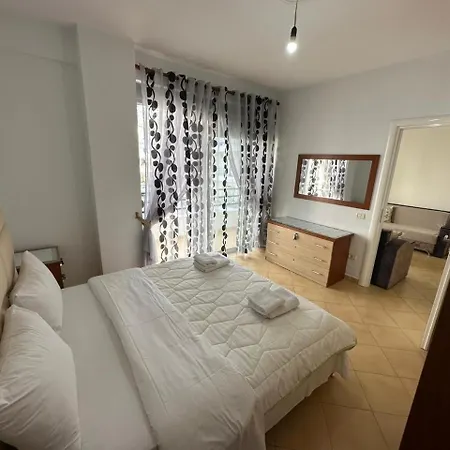 Apartment Taulant *
